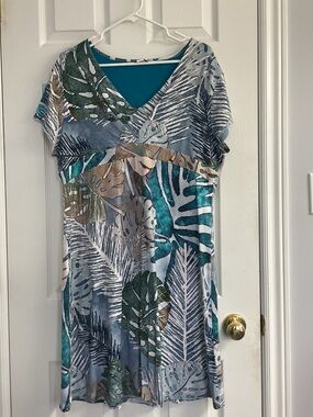 V-Neck Tropical Leaf Midi Dress in Teal and Gray
